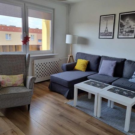 Apartament Polnocna Przy Suntago, Deepspot Mszczonow Ngoại thất bức ảnh